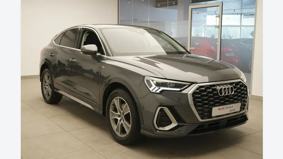 AUDI Q3 Sportback -