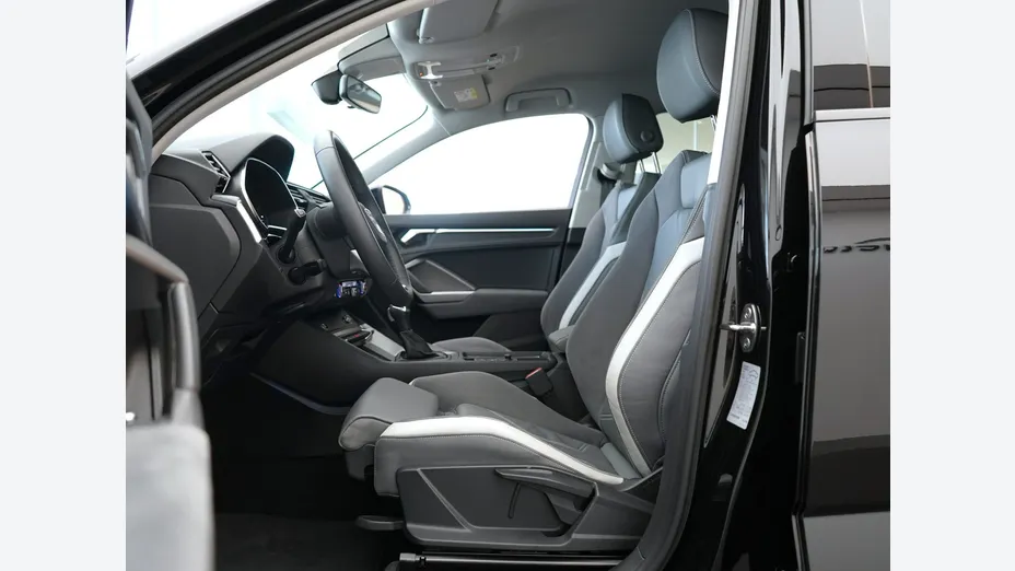 AUDI Q3 Sportback -