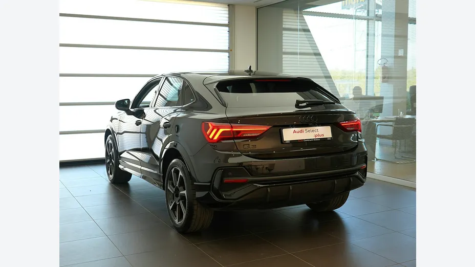 AUDI Q3 Sportback -