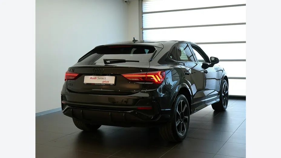 AUDI Q3 Sportback -