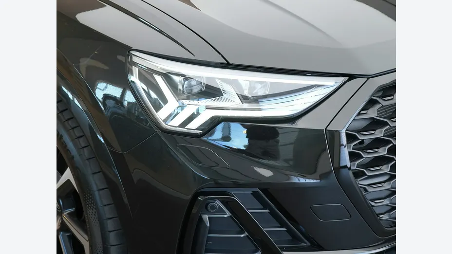 AUDI Q3 Sportback -