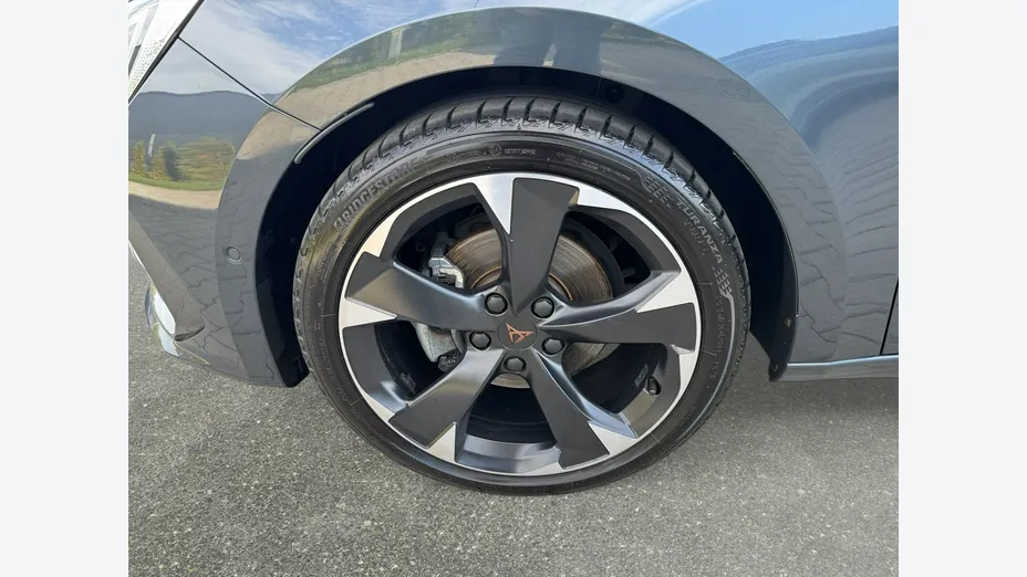 CUPRA Leon Sportstourer -
