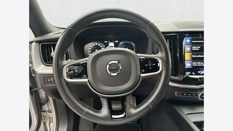 VOLVO XC60 -
