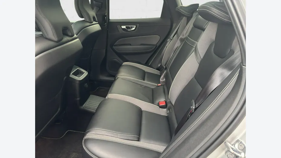 VOLVO XC60 -