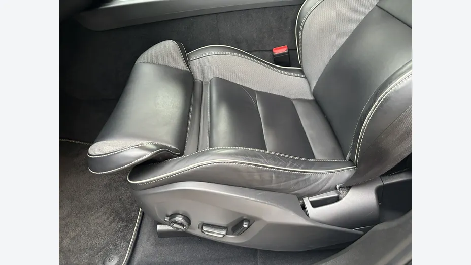 VOLVO XC60 -