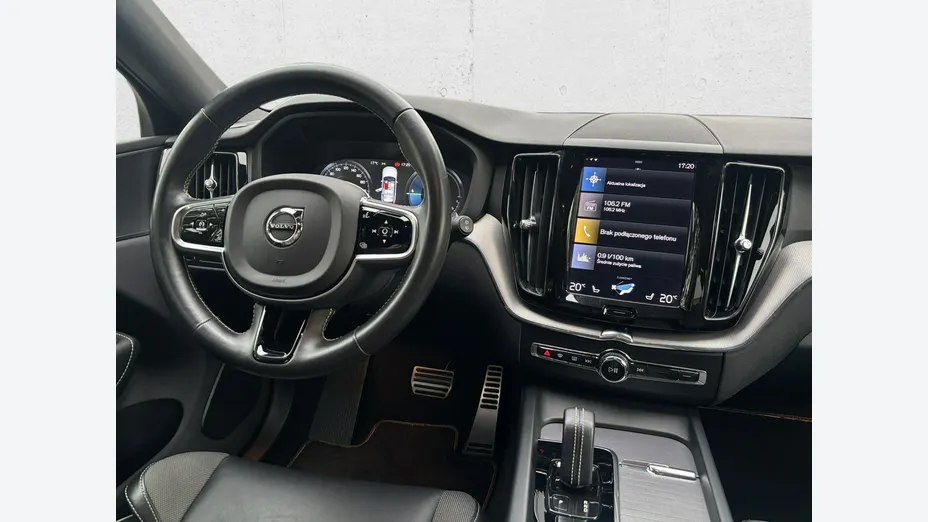 VOLVO XC60 -