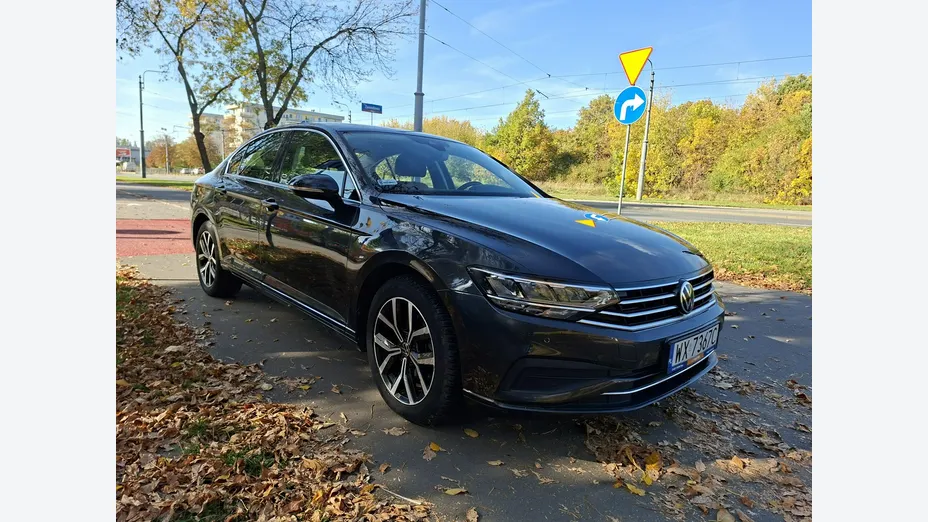 VOLKSWAGEN Passat -