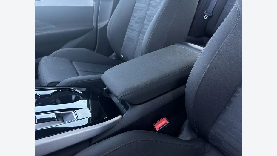 AUDI A6 -
