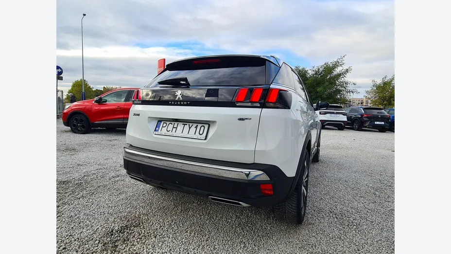 PEUGEOT 3008 -