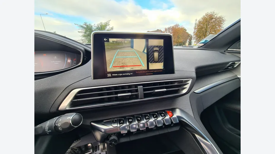 PEUGEOT 3008 -