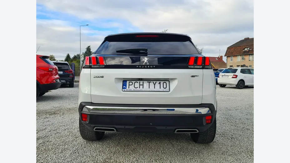 PEUGEOT 3008 -