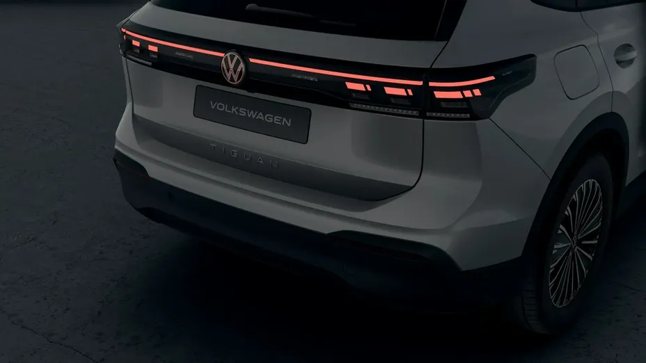VOLKSWAGEN Tiguan -