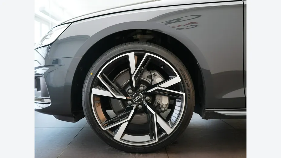 AUDI A4 Avant -