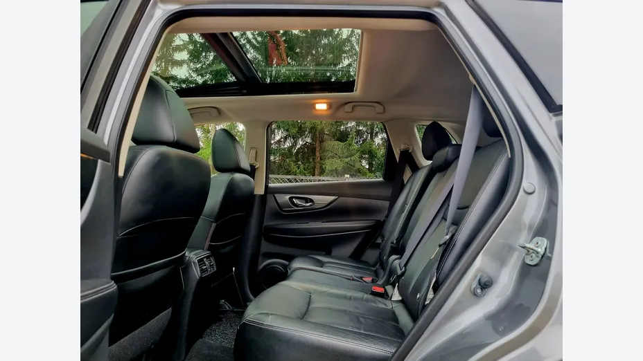 NISSAN X-Trail -