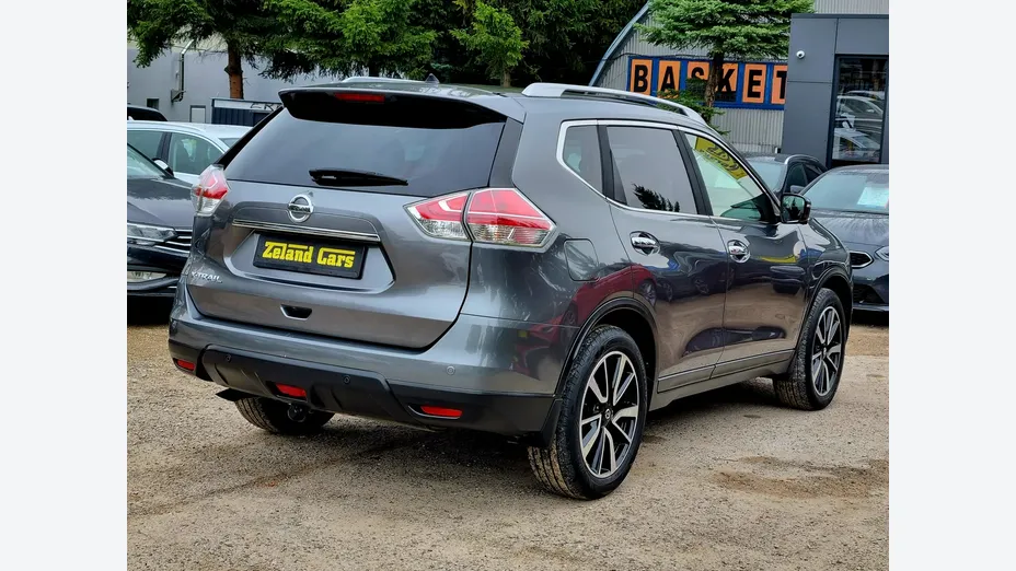 NISSAN X-Trail -