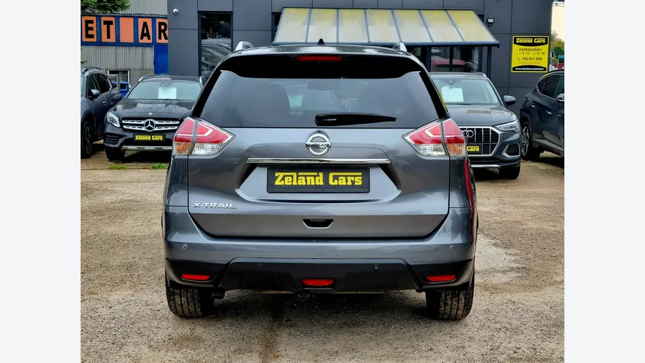 NISSAN X-Trail -