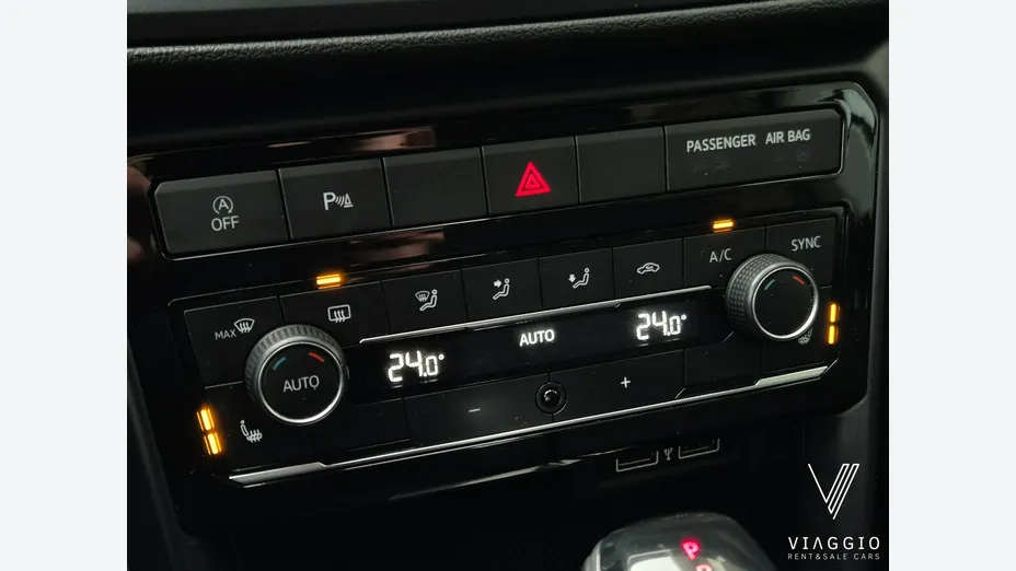 VOLKSWAGEN T-Cross -