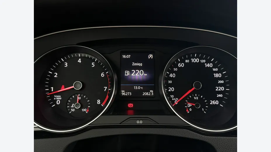 VOLKSWAGEN Passat -
