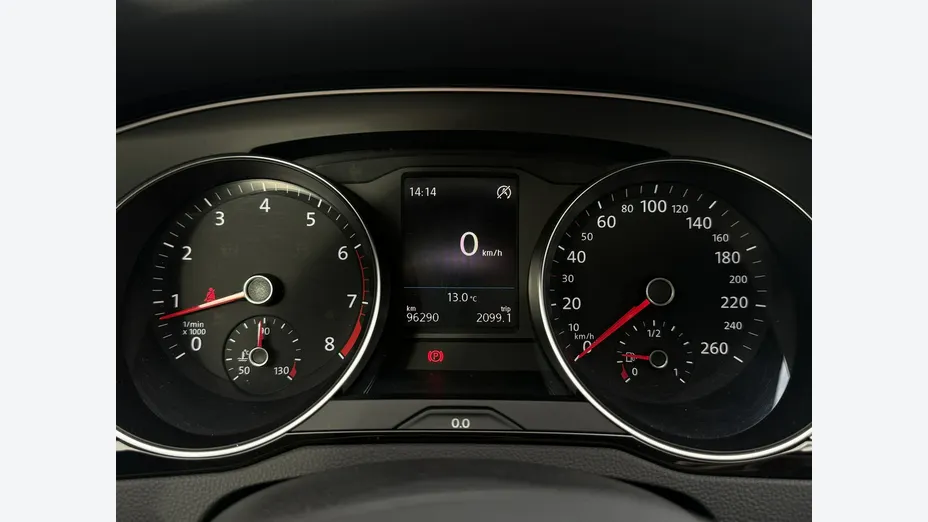 VOLKSWAGEN Passat -