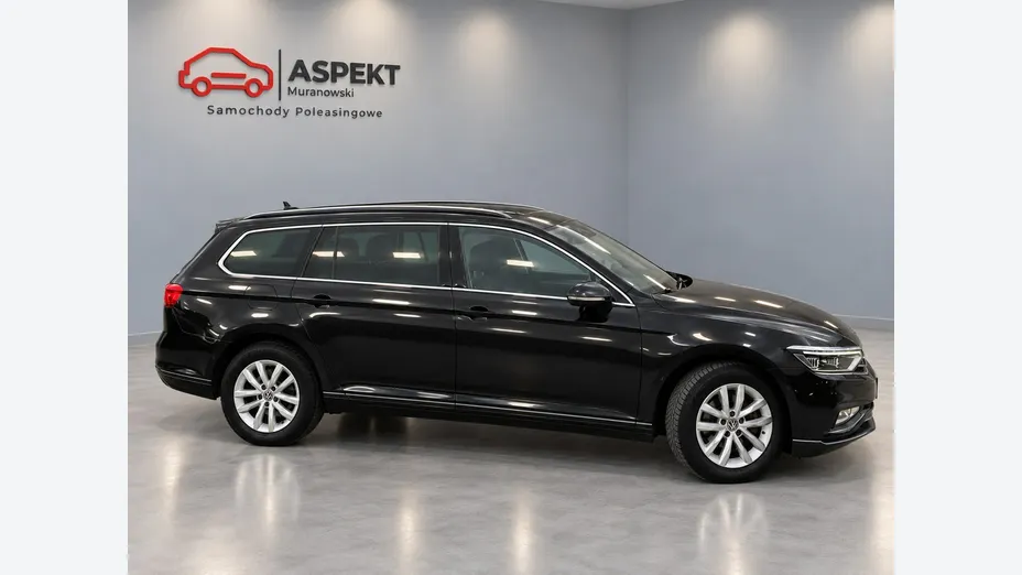 VOLKSWAGEN Passat -