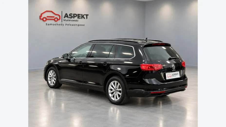 VOLKSWAGEN Passat -