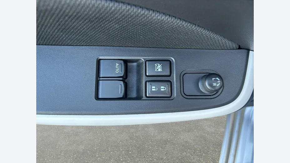 SUZUKI Swift -