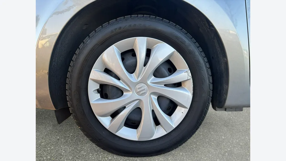 SUZUKI Swift -