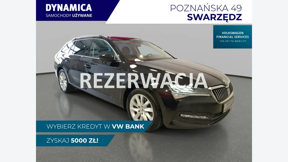 SKODA Superb -