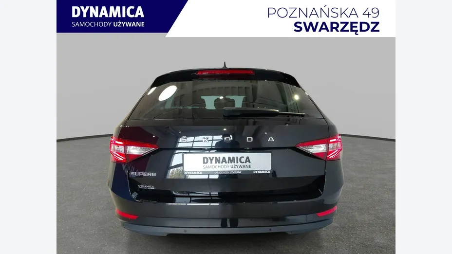 SKODA Superb -