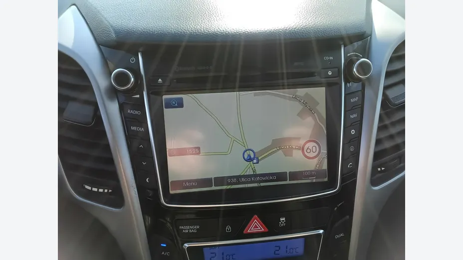 HYUNDAI i30 -