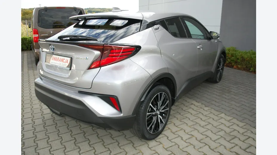 TOYOTA C-HR -