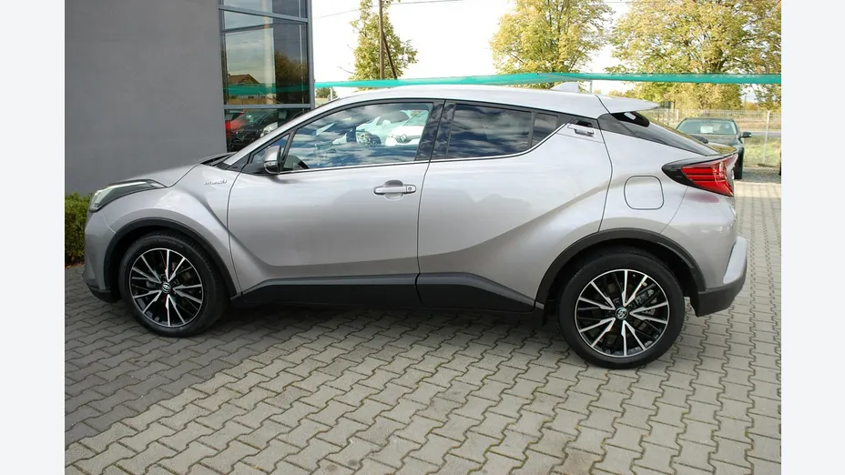 TOYOTA C-HR -