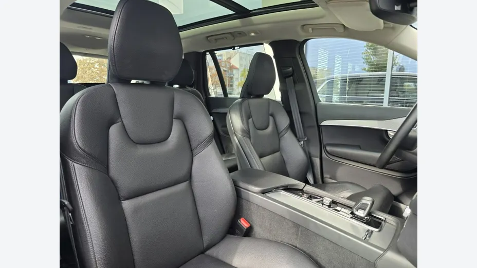 VOLVO XC90 -