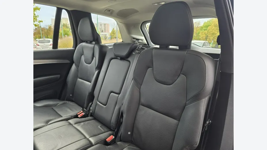 VOLVO XC90 -