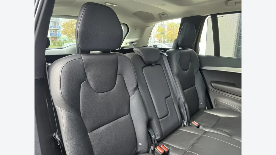 VOLVO XC90 -