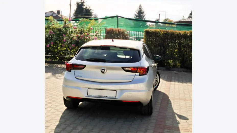 OPEL Astra -