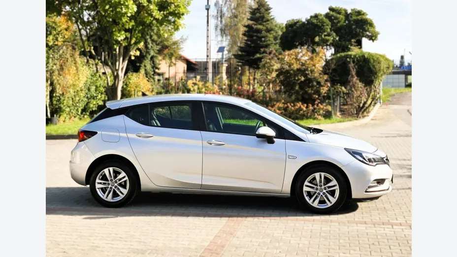 OPEL Astra -