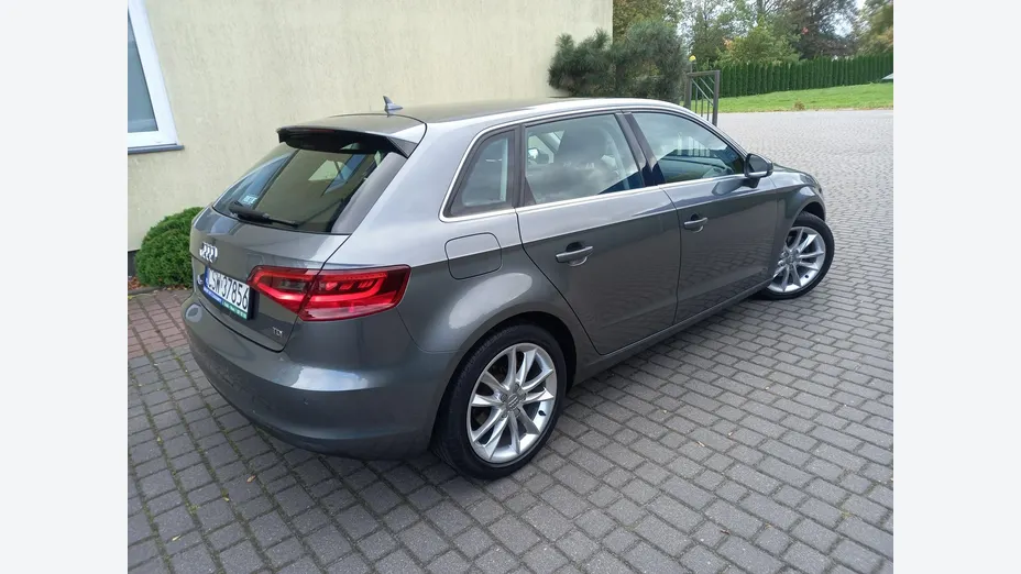 AUDI A3 Sportback -