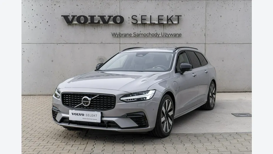 VOLVO V90 -
