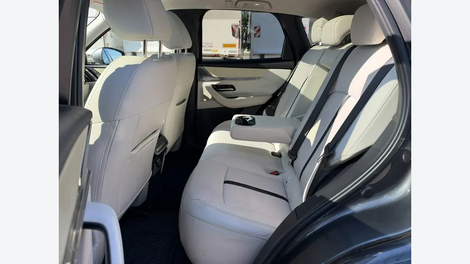 MAZDA CX-60 -