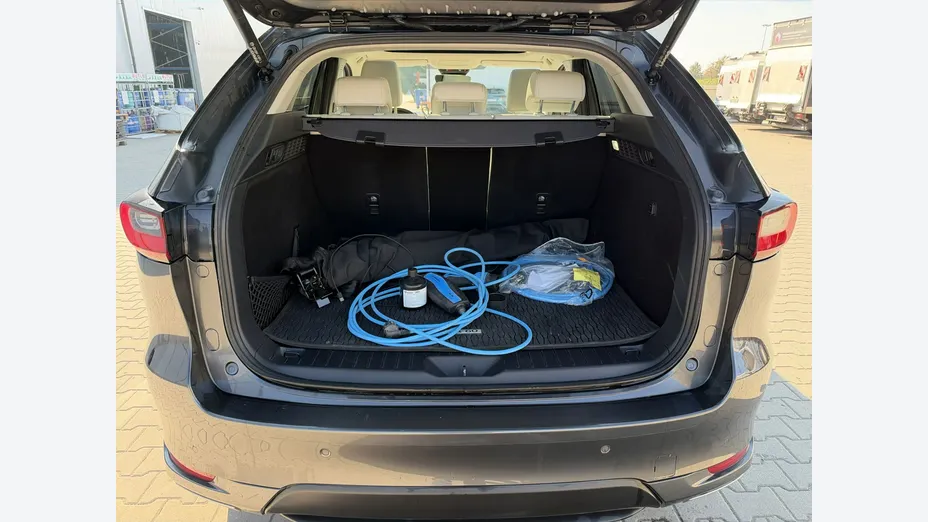 MAZDA CX-60 -