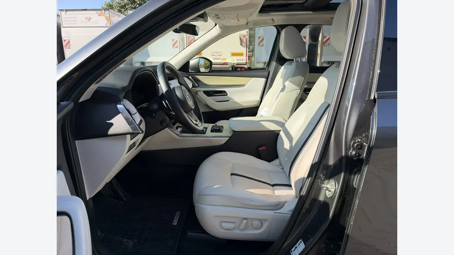 MAZDA CX-60 -