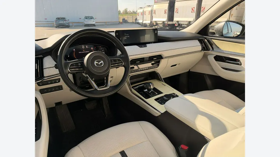 MAZDA CX-60 -