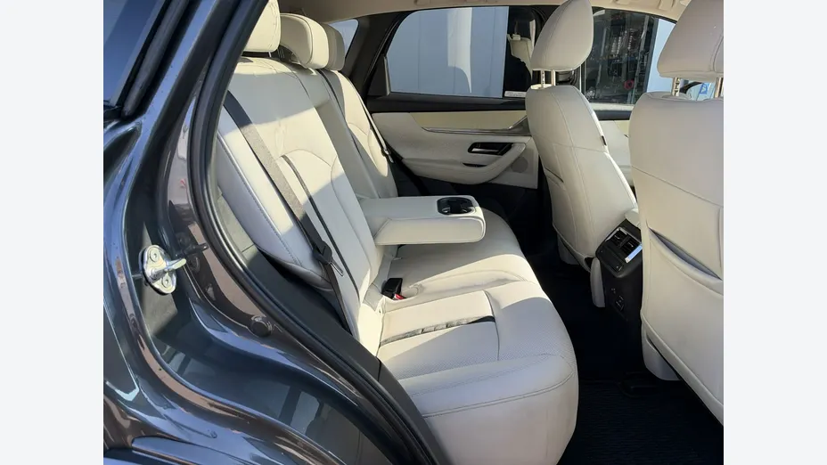 MAZDA CX-60 -