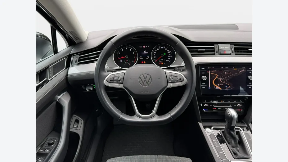 VOLKSWAGEN Passat -
