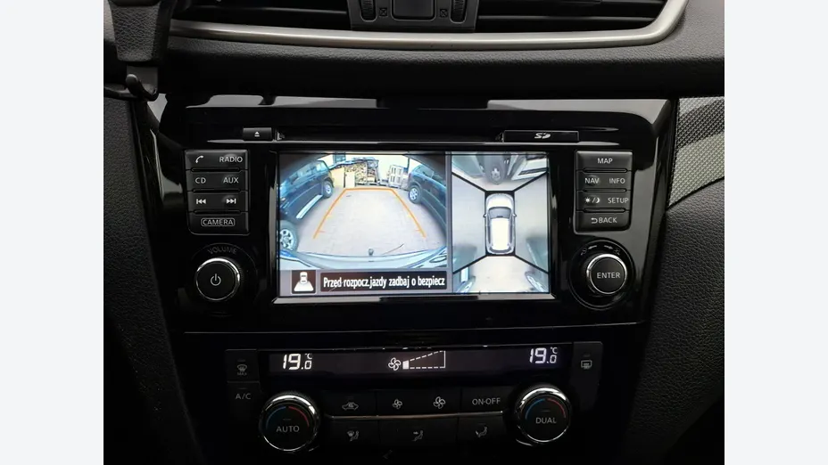 NISSAN X-Trail -