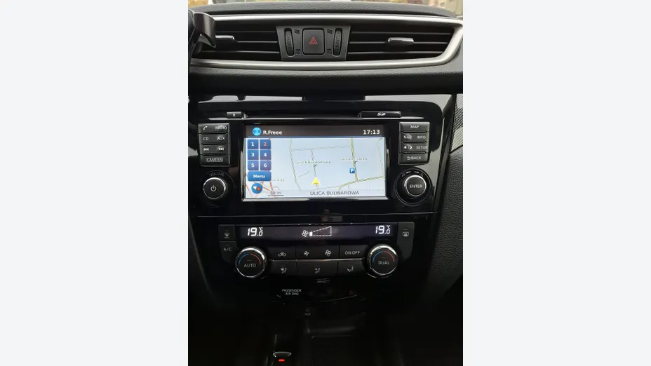 NISSAN X-Trail -