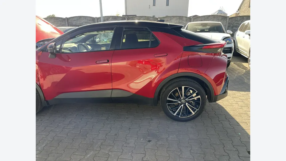 TOYOTA C-HR -