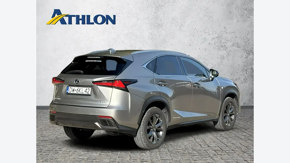LEXUS NX -