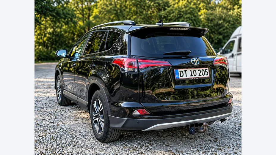 TOYOTA RAV4 -